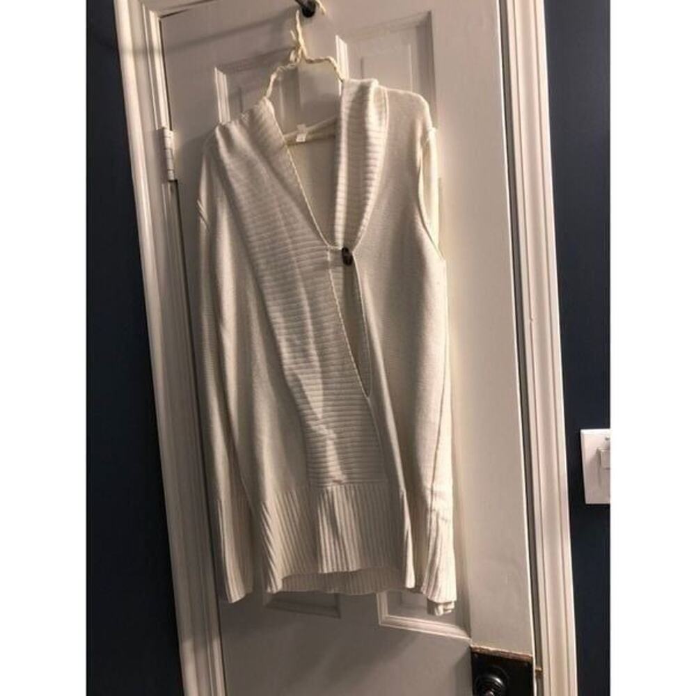 Gap‎ boxy cream sweater large